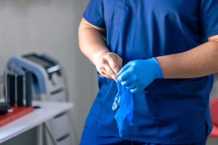 male-doctor-puts riverdaledirtbusters