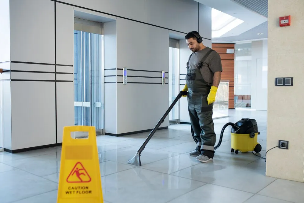 Cleaning Office Buildings the Wrong Way? Here’s What It’s Costing You